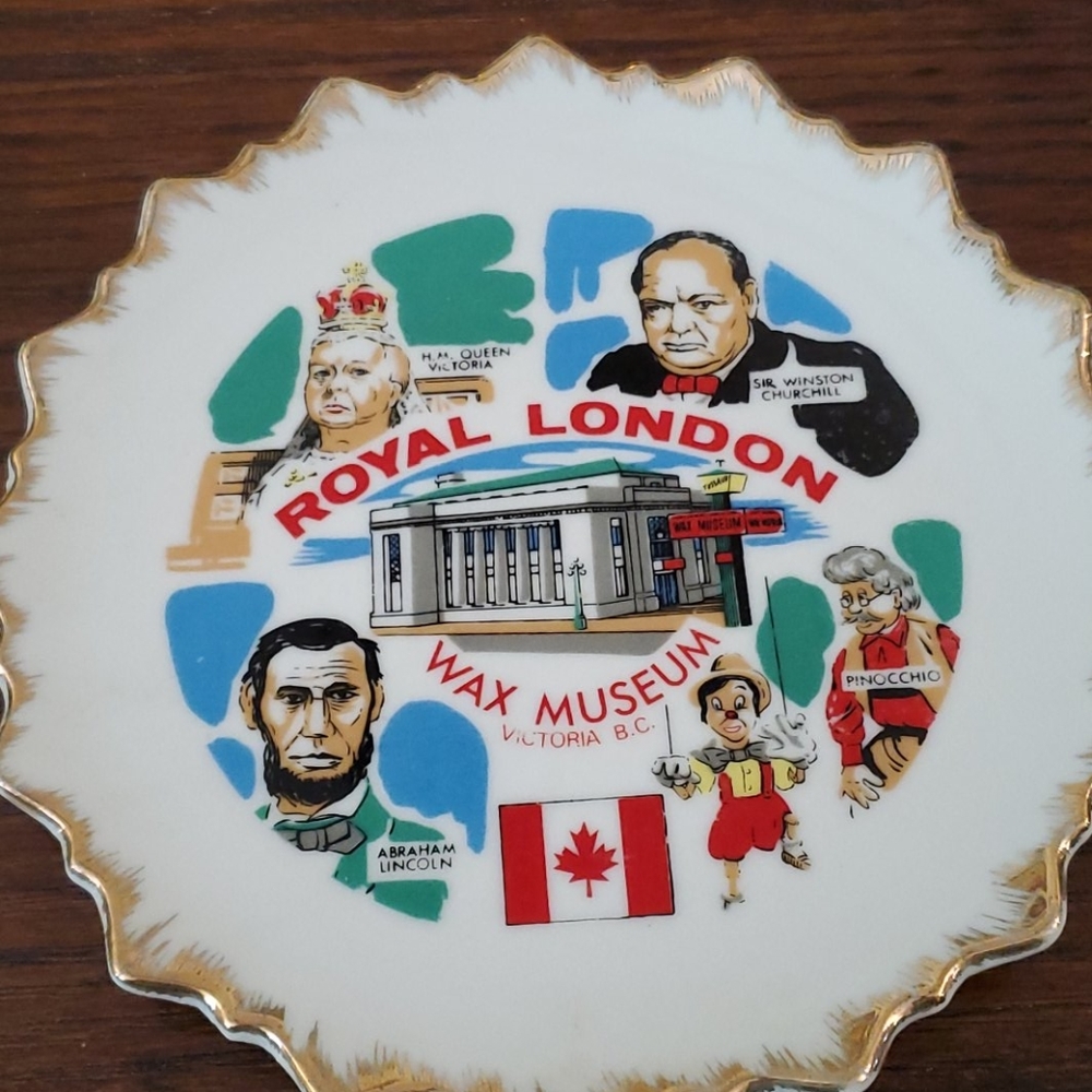 ANTIQUE ROYAL LONDON DECORATIVE WALL PLATE